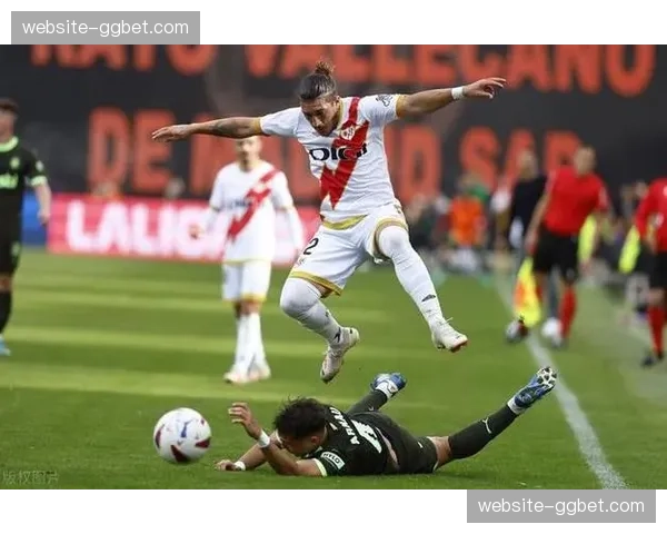 博洛尼亚1-0小胜都灵,稳固联赛第四排名 博洛尼亚1-0小胜都灵,稳固联赛第四排名